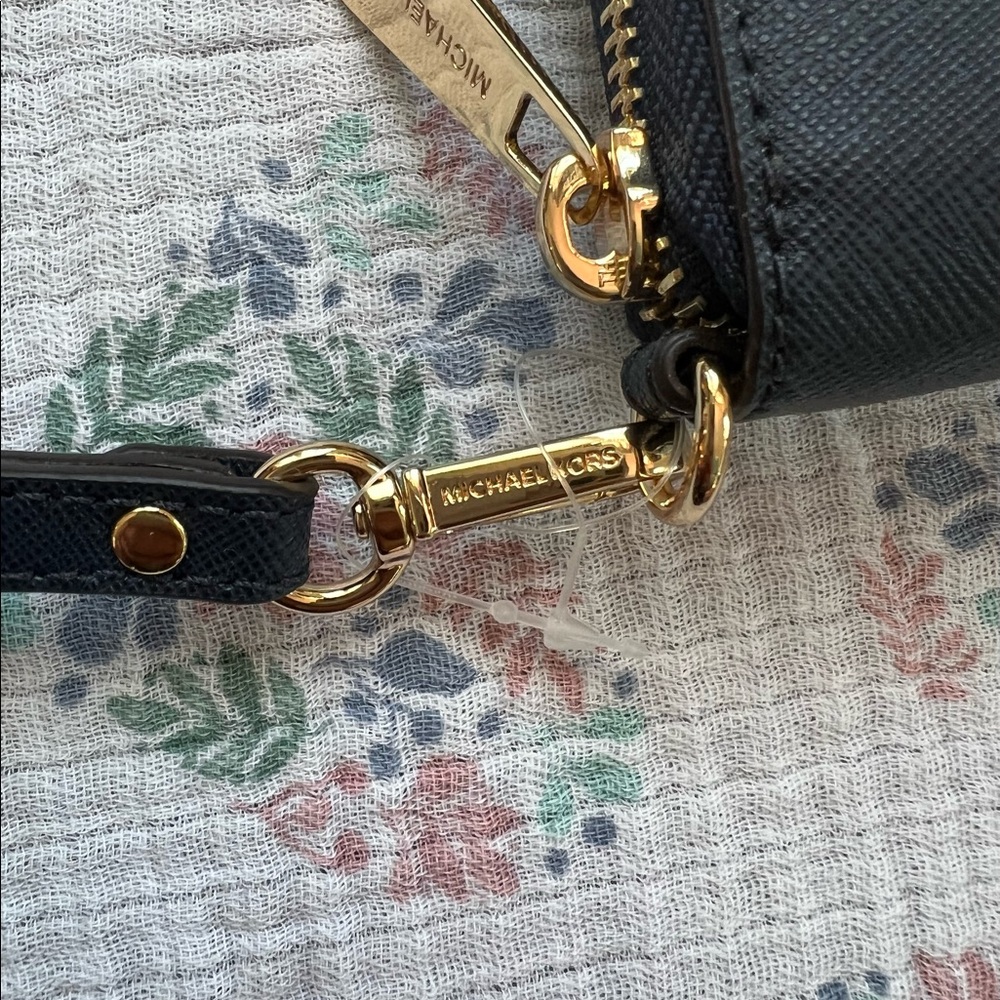 NWT Michael Kors Jetset wallet in navy - Picture 9 of 13